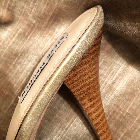 Steve Madden Mystie Gold Leather Slide Sandals - Picture 13 of 13